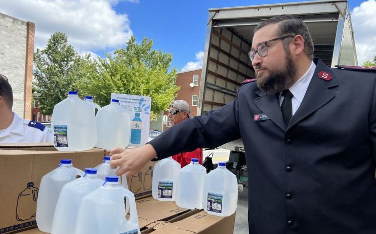 Water Distribution Serves Seniors in West Baltimore in Response to E. coli Water Contamination