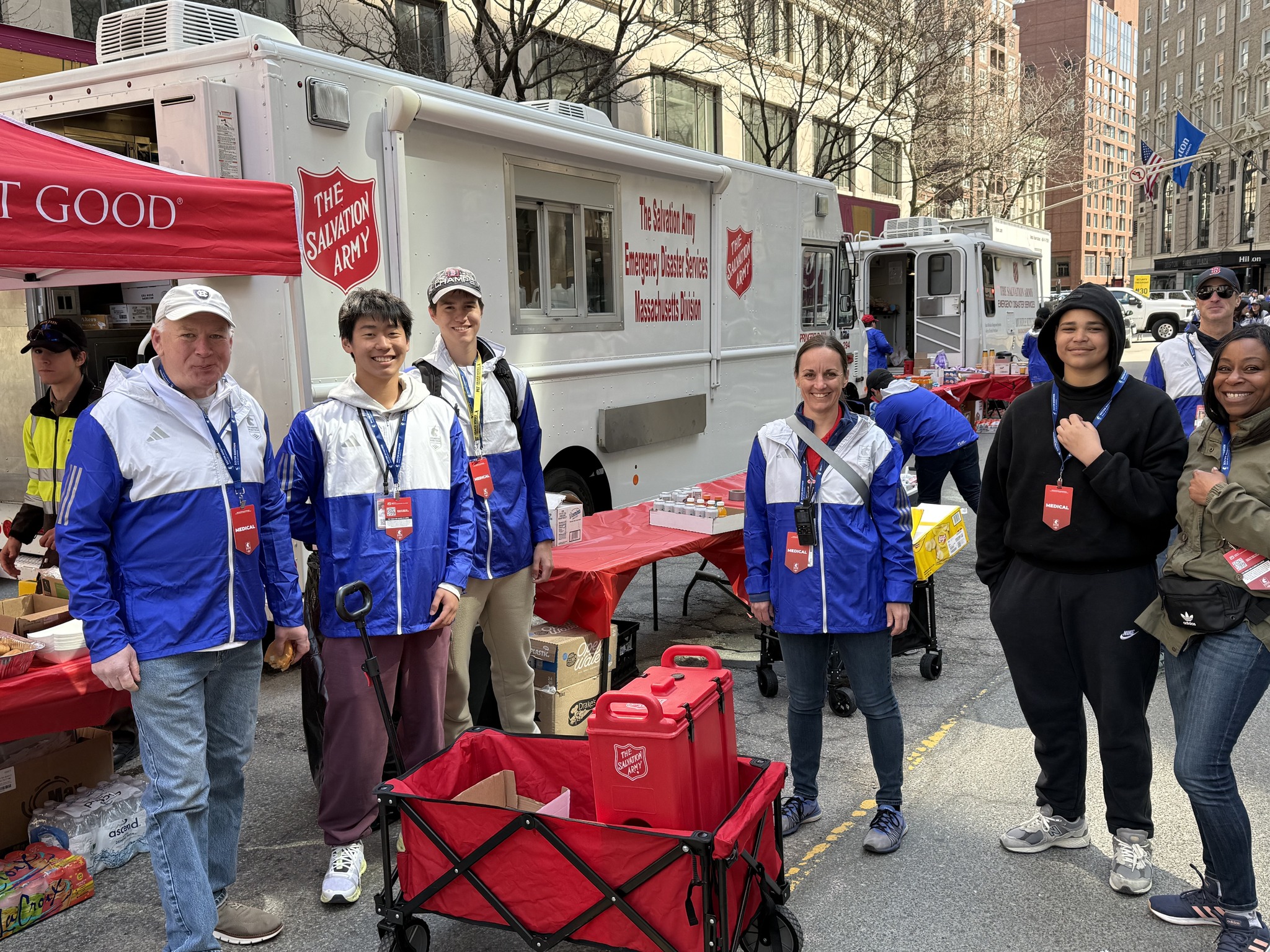 ​The Salvation Army Emergency Disaster Services expands meal service to first responders at 130th Boston Marathon presented by Bank of America